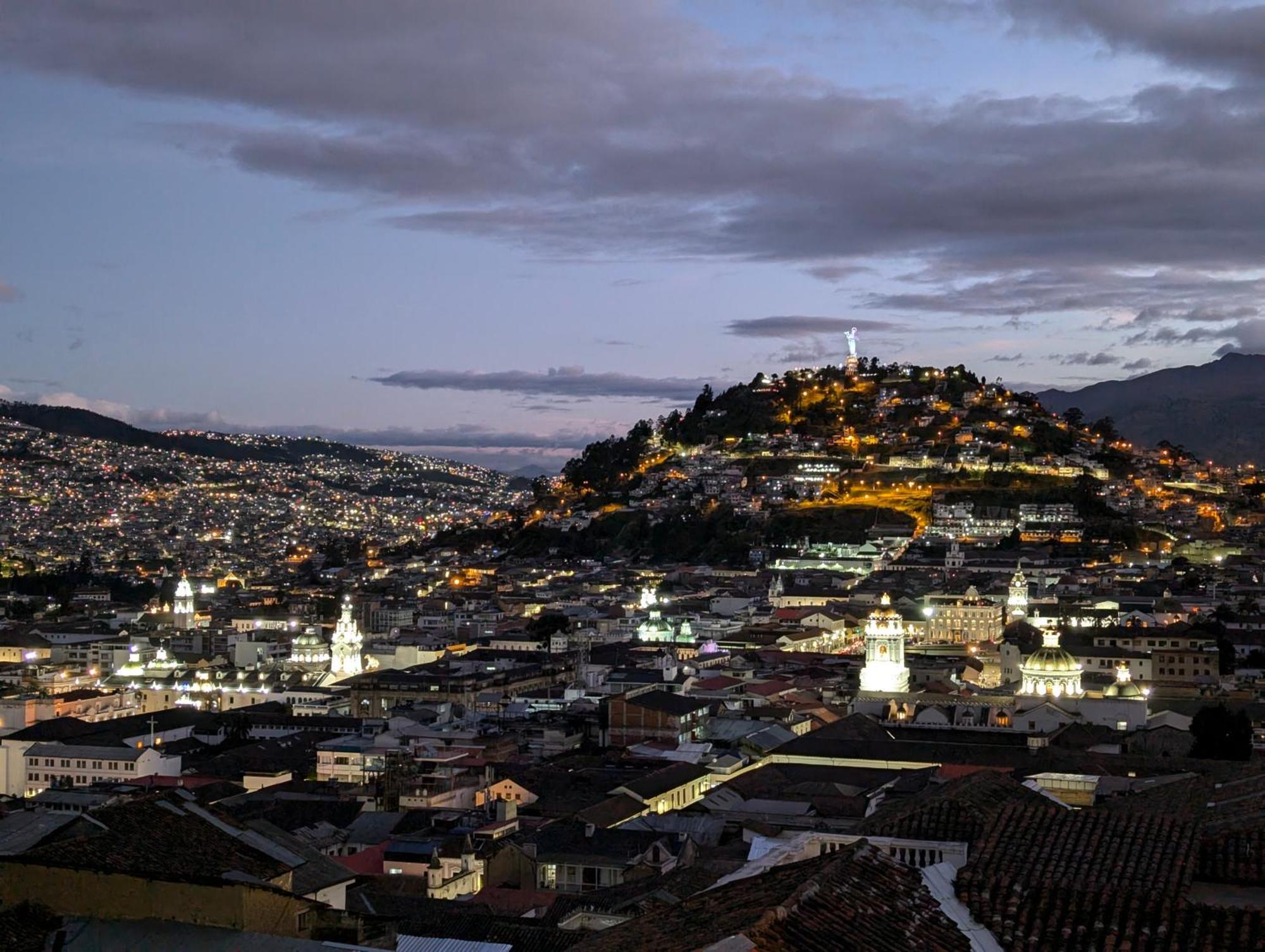 Vista Del Angel Hotel Boutique Quito Bagian luar foto