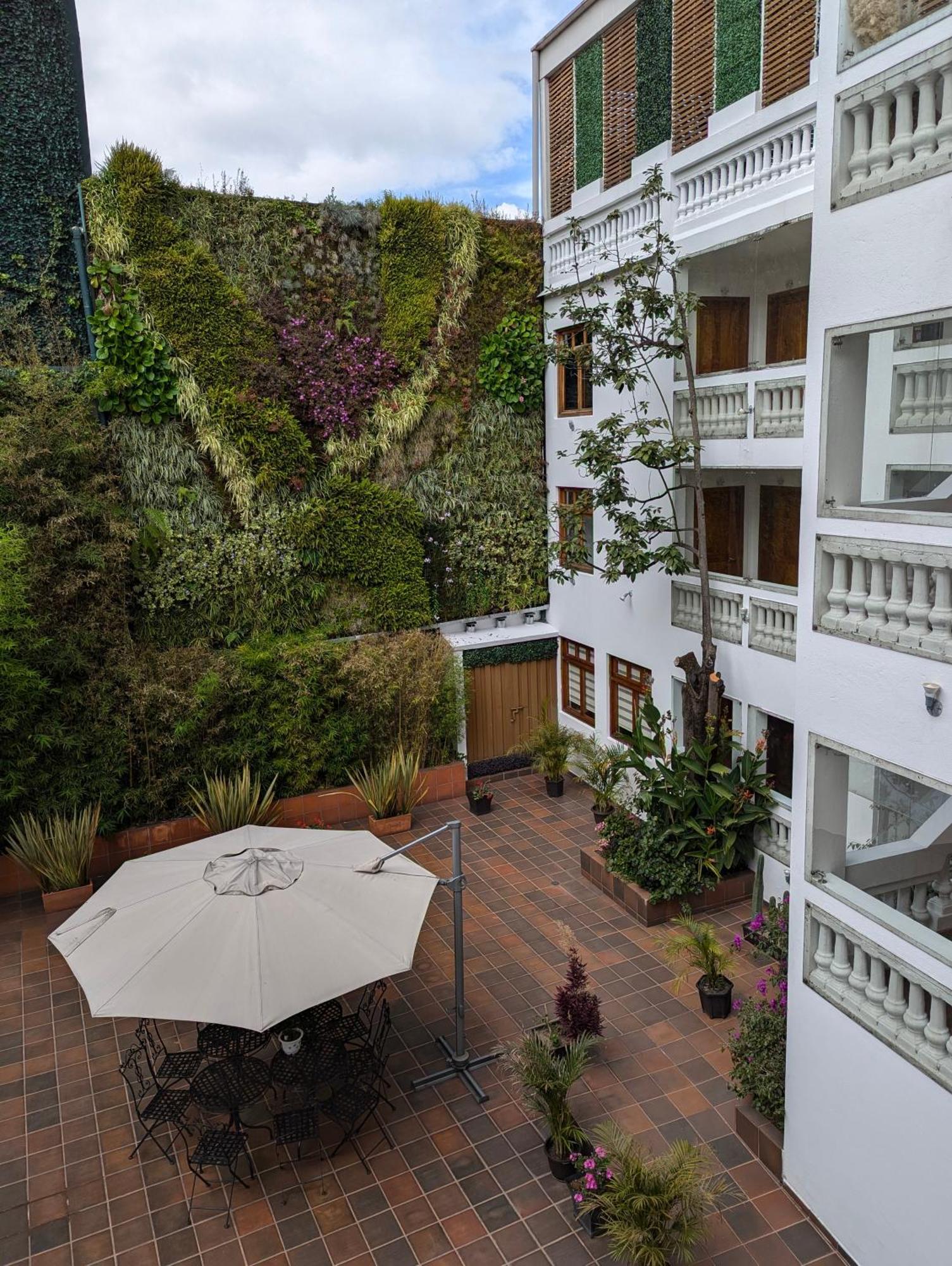 Vista Del Angel Hotel Boutique Quito Bagian luar foto