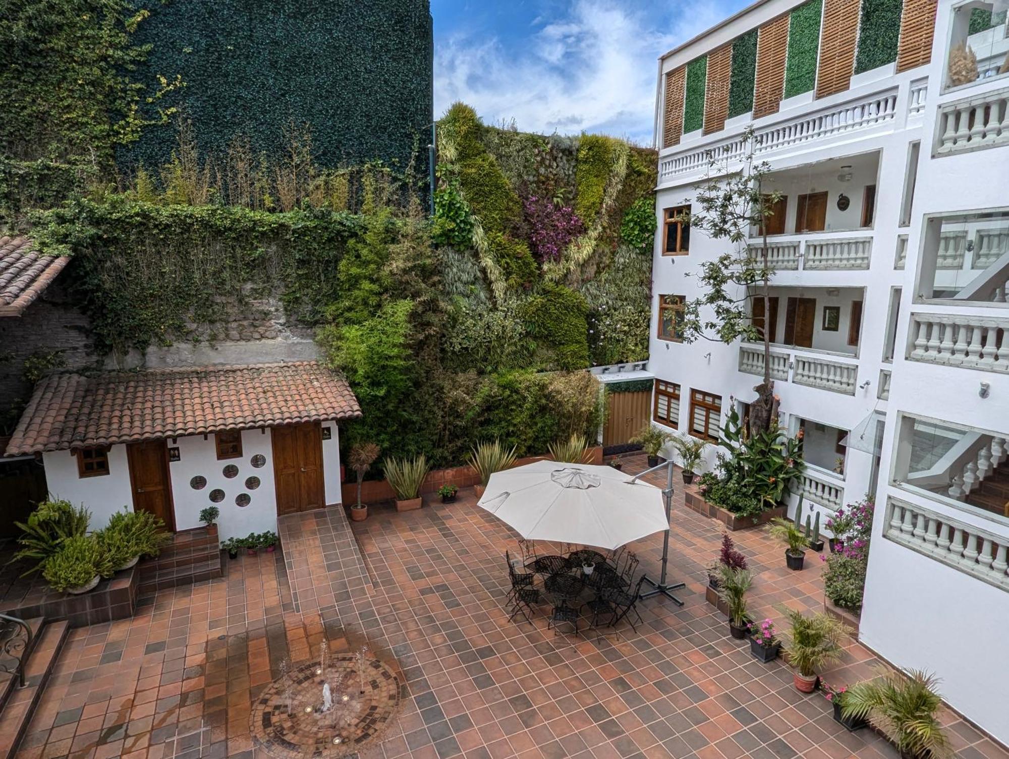 Vista Del Angel Hotel Boutique Quito Bagian luar foto